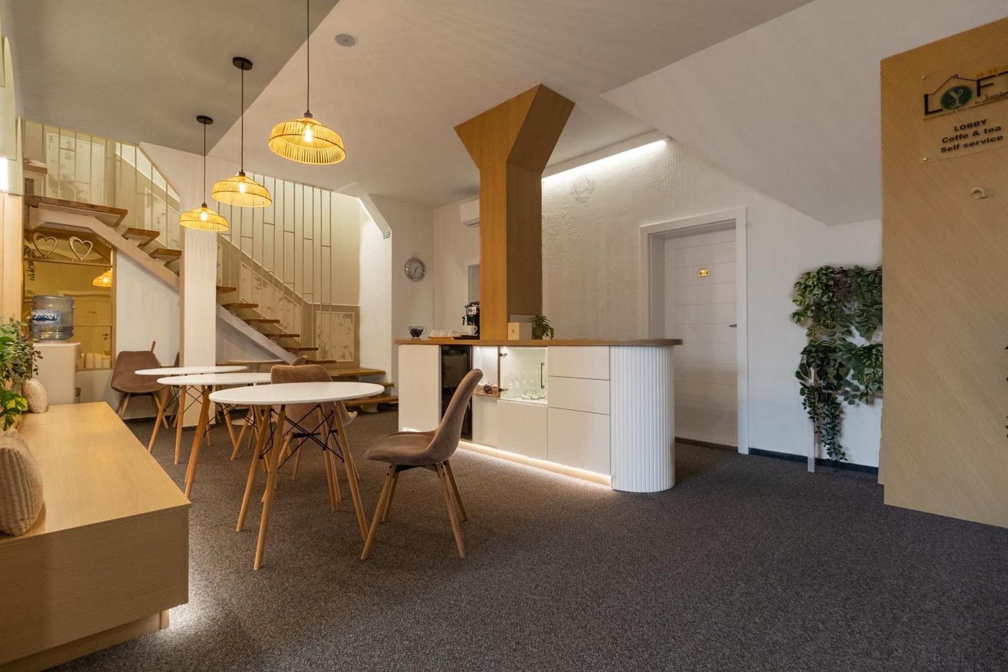 Отель Loft By Lumiere Сибиу Экстерьер фото