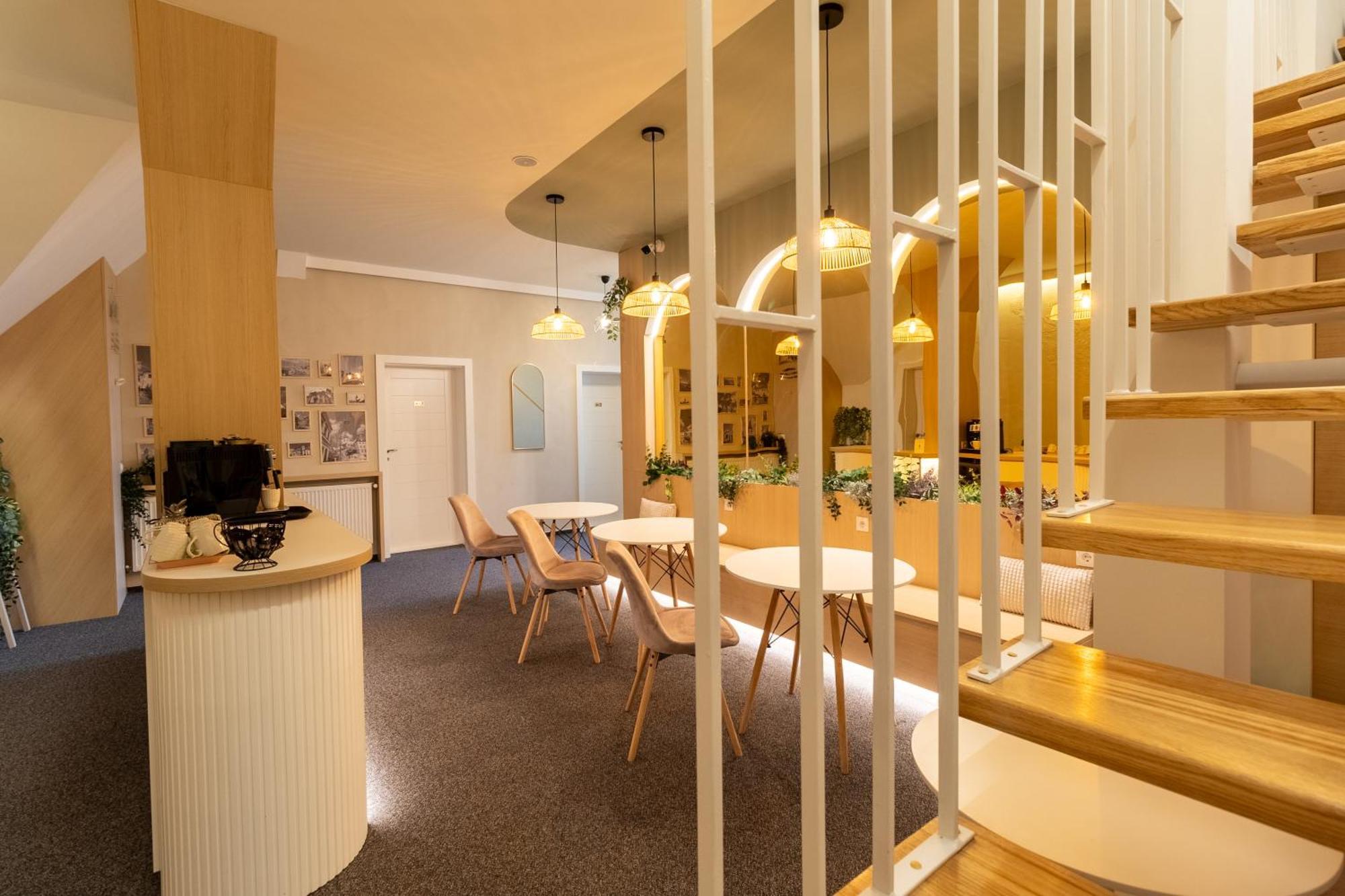Отель Loft By Lumiere Сибиу Экстерьер фото